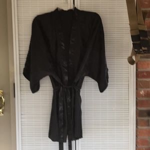 Women’s Black short robe
